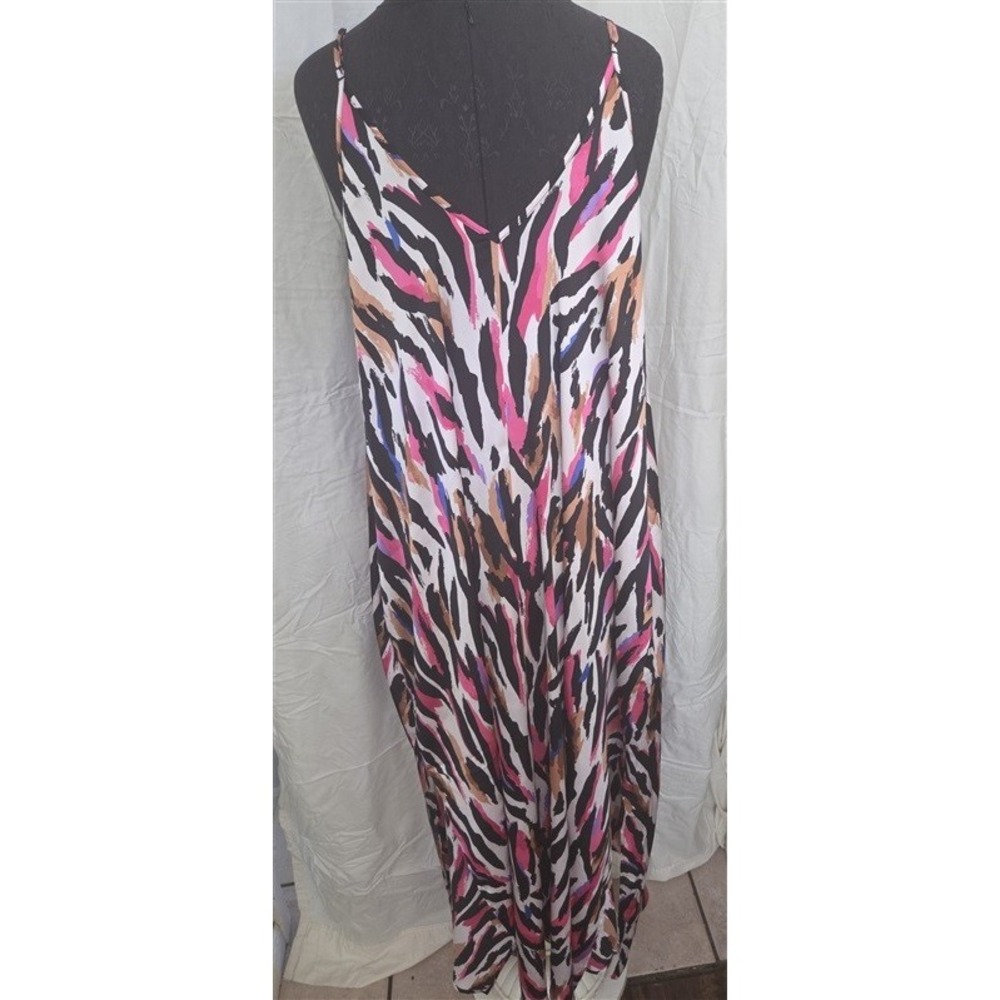 NWT Van Winkle XL Tiger Stripe Satin V-Neck Sleeveless Maxi Chemise 128645